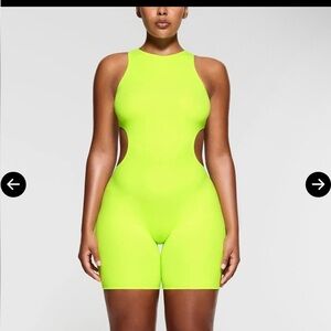 SKIMS Fits Everybody High Neck Cut Out Onesie Green Size 3X